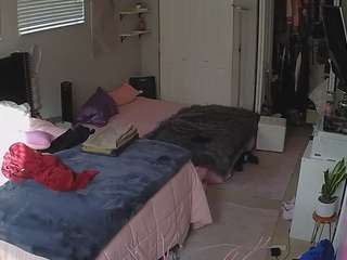 voyeurcam-house-charleys-room — Camsoda recorded stream image, 25.03.2026 20:10