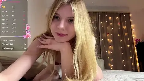 FruityXo — Stripchat recorded stream screenshot (04 Apr 2026)