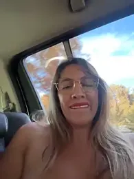 Gatitacarlita — Stripchat recorded stream screenshot (04 Apr 2026)