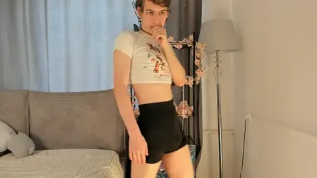 AvenGlow — Stripchat recorded stream image, 05.04.2026 06:00