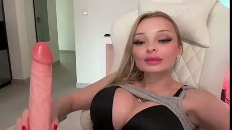 HannaXLove — Stripchat recorded stream image, 05.04.2026 14:20