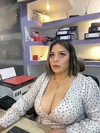 isabella_horney_ — Stripchat recorded stream image, 05.04.2026 12:50