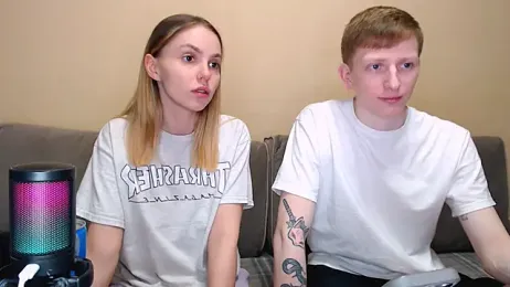 juliaanddima — Stripchat recorded stream screenshot (05 Apr 2026)