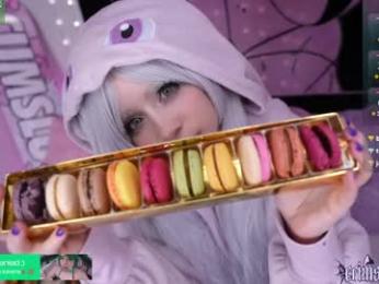 crimsonkitten — Chaturbate recorded stream image, 06.04.2026 03:40