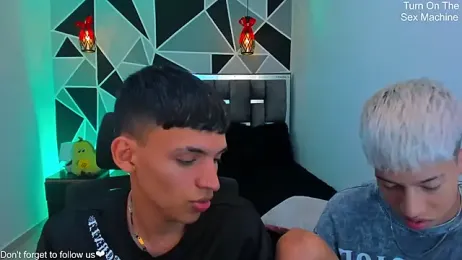 Juan_Nd_Steven — Stripchat recorded stream screenshot (07 Apr 2026)