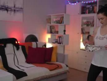 _blackbee_ — Chaturbate recorded stream screenshot (07 Apr 2026)