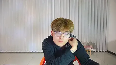 KK-cuteboy — Stripchat recorded stream screenshot (07 Apr 2026)