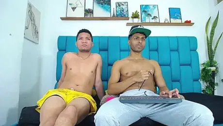 Interracial_Snow_Bunny — Stripchat recorded stream screenshot (07 Apr 2026)