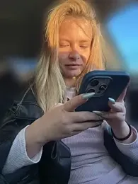 AnastasiaAniess — Stripchat recorded stream screenshot (08 Apr 2026)