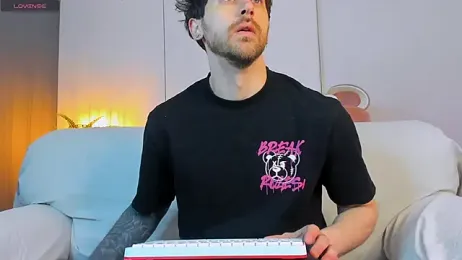 Oscar_Miller_ — Stripchat recorded stream screenshot (08 Apr 2026)