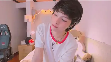 Sweet_Allan — Stripchat recorded stream screenshot (08 Apr 2026)