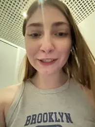 Sunny___Bunny — Stripchat recorded stream image, 08.04.2026 13:00