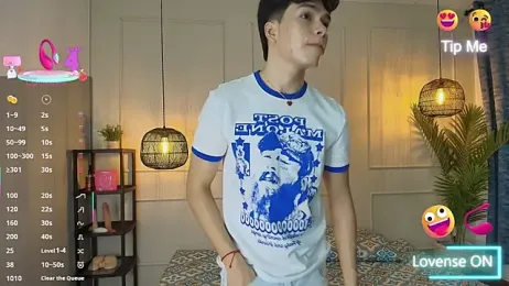 luandy — Stripchat recorded stream screenshot (08 Apr 2026)