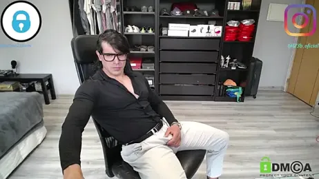 latinoo23bom — Stripchat recorded stream image, 08.04.2026 13:10