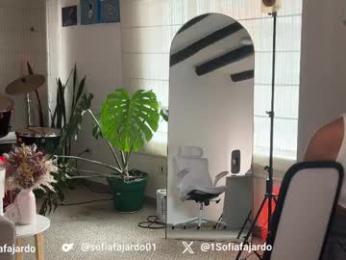 sweet_littleee — Chaturbate recorded stream image, 08.04.2026 16:40