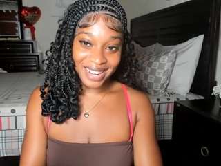 iluvsaffire-bleu — Camsoda recorded stream image, 08.04.2026 18:40