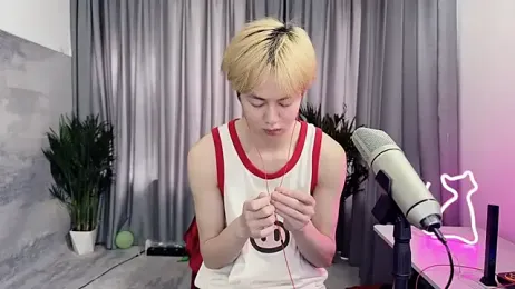 hafabva — Stripchat recorded stream screenshot (09 Apr 2026)