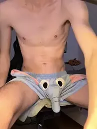 secret_dream415 — Stripchat recorded stream screenshot (09 Apr 2026)