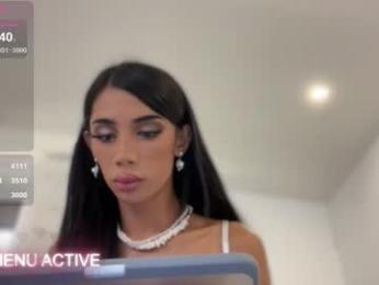 trixieemerald — Chaturbate recorded stream screenshot (10 Apr 2026)