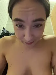 Holly_Play — Stripchat recorded stream screenshot (10 Apr 2026)