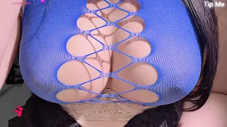 donghuangtaiyi--- — Stripchat recorded stream image, 10.04.2026 17:30