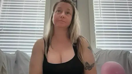 Vivian_MayXxX — Stripchat recorded stream image, 10.04.2026 19:20