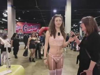 carriemadsin — Chaturbate recorded stream screenshot (10 Apr 2026)