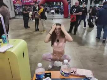 carriemadsin — Chaturbate recorded stream screenshot (10 Apr 2026)