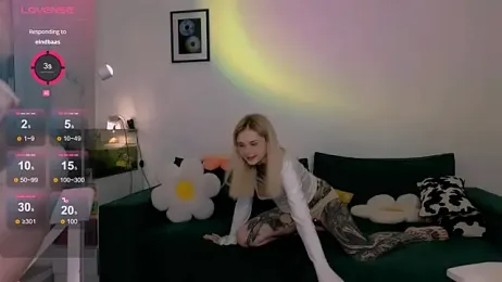 Britney_Lynch — Stripchat recorded stream screenshot (10 Apr 2026)