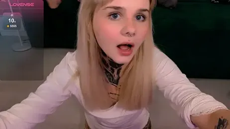 Britney_Lynch — Stripchat recorded stream screenshot (10 Apr 2026)