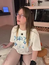 _nobara__ — Stripchat recorded stream image, 11.04.2026 04:10