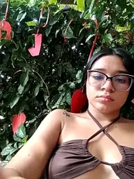 -VICKKY — Stripchat recorded stream image, 08.03.2025 13:50