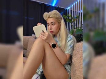 FlowwwerGirl — Bongacams recorded stream screenshot (11 Apr 2026)