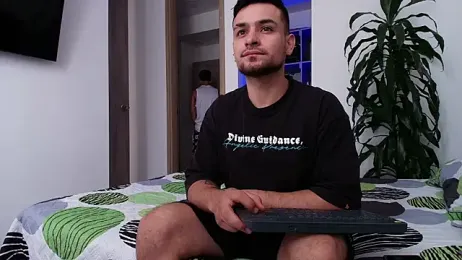 Two_sinzXX — Stripchat recorded stream image, 11.04.2026 14:00