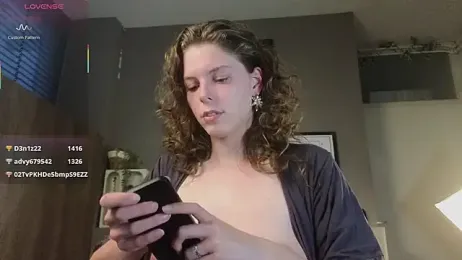 AyreenMoore — Stripchat recorded stream image, 11.04.2026 17:40