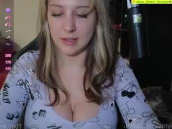 sinforyou_ — Chaturbate recorded stream image, 11.04.2026 23:40