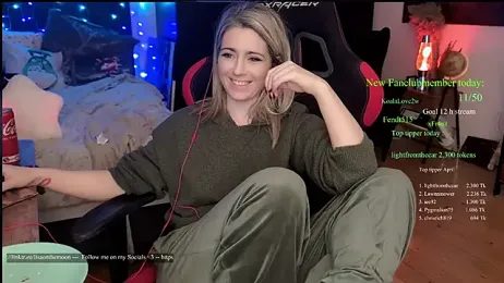 Lisaonthemoon — Stripchat recorded stream image, 12.04.2026 14:40