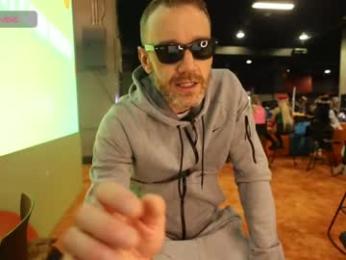 bradbronton — Chaturbate recorded stream screenshot (12 Apr 2026)