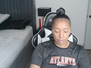 january-rose — Camsoda recorded stream image, 13.04.2026 02:30