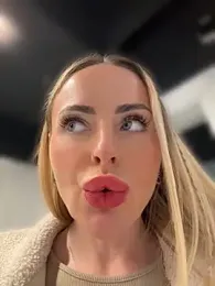 EmaSalis — Stripchat recorded stream image, 13.04.2026 07:10