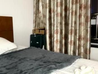 palmiratownzen — Chaturbate recorded stream image, 13.04.2026 08:40