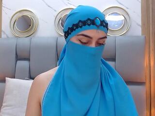 Aliah Manzur — Flirt4free recorded stream screenshot (13 Apr 2026)