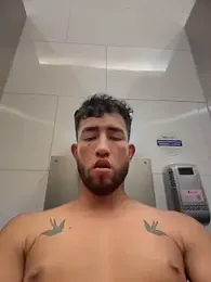 liam_bronw — Stripchat recorded stream image, 13.04.2026 17:40