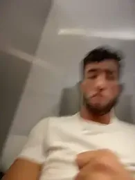 liam_bronw — Stripchat recorded stream image, 13.04.2026 17:40