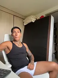 sendfer — Stripchat recorded stream image, 13.04.2026 18:50