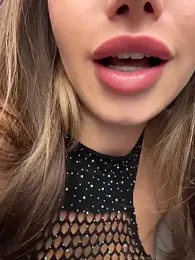 stefannichka — Stripchat recorded stream image, 13.04.2026 20:30