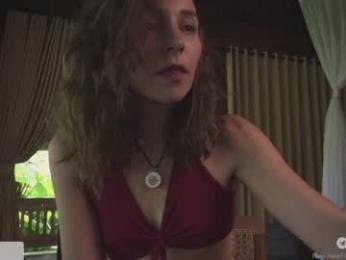 ohmymojo — Chaturbate recorded stream image, 14.04.2026 02:40