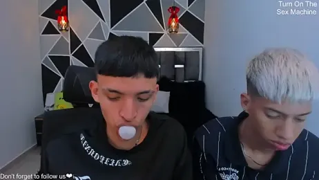 Juan_Nd_Steven — Stripchat recorded stream screenshot (14 Apr 2026)