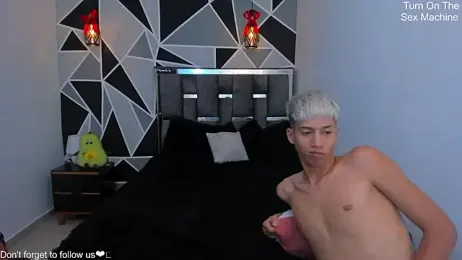 Juan_Nd_Steven — Stripchat recorded stream screenshot (14 Apr 2026)