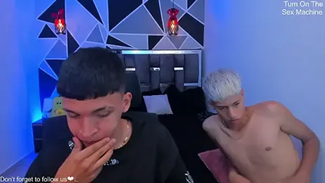 Juan_Nd_Steven — Stripchat recorded stream screenshot (14 Apr 2026)